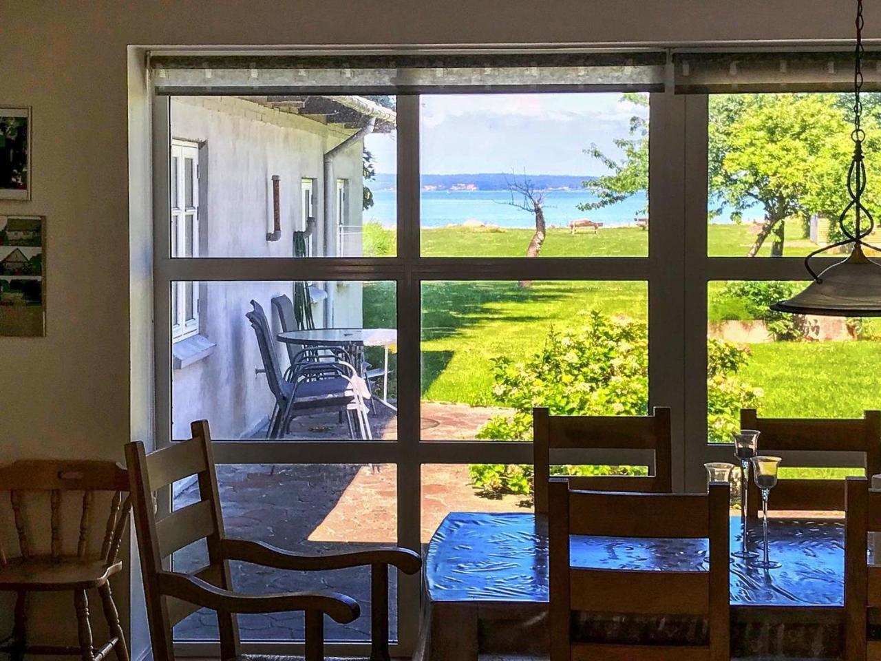 6 Person Holiday Home In Broager Εξωτερικό φωτογραφία